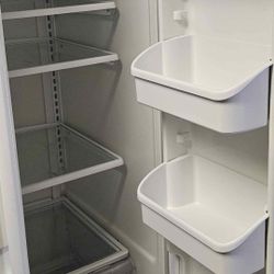 Frigidaire Refrigerator 