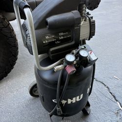 Husky 10 Gallon Air Compressor 