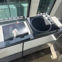 Victrola Stream Carbon WiFi and Bluetooth Turntable (Works with Bluetooth)