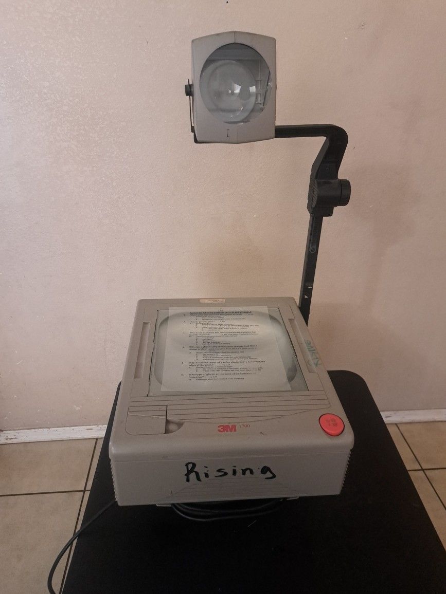 Vintage 3M 1700 Overhead Projector