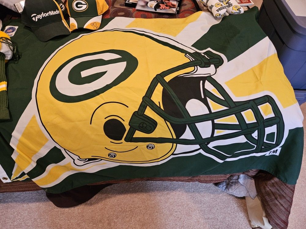 Packers Flag And Lot