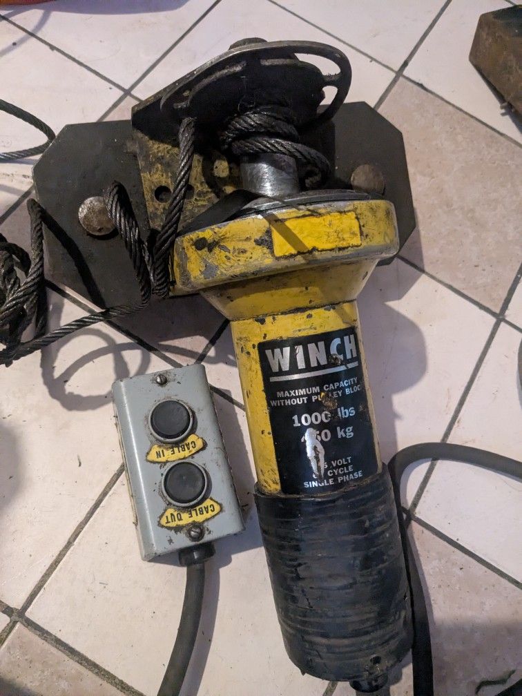Winch Maximum Capacity Without Pulley Block 1000 Lbs