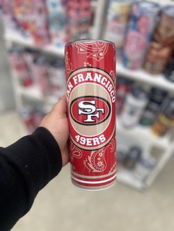 Sports tumblers 