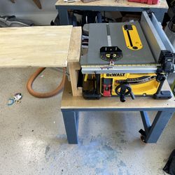 DeWalt Table Saw w/Stand + Extras