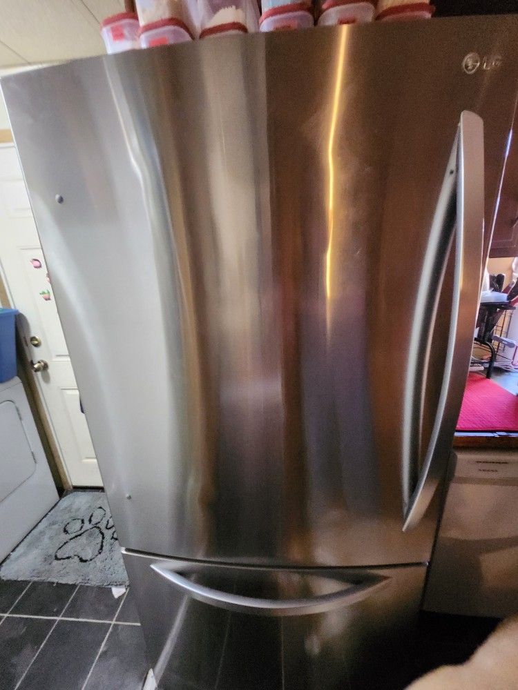 LG Refrigerator