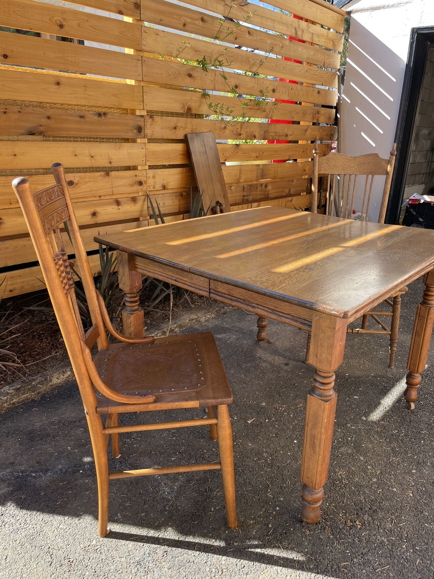 Vintage / Antique Wooden Table With Leaf & 2 Chairs