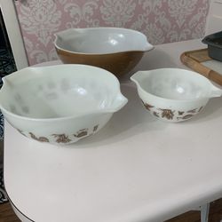 Vintage Pyrex  Set Of 3 Cinderella Bowls 