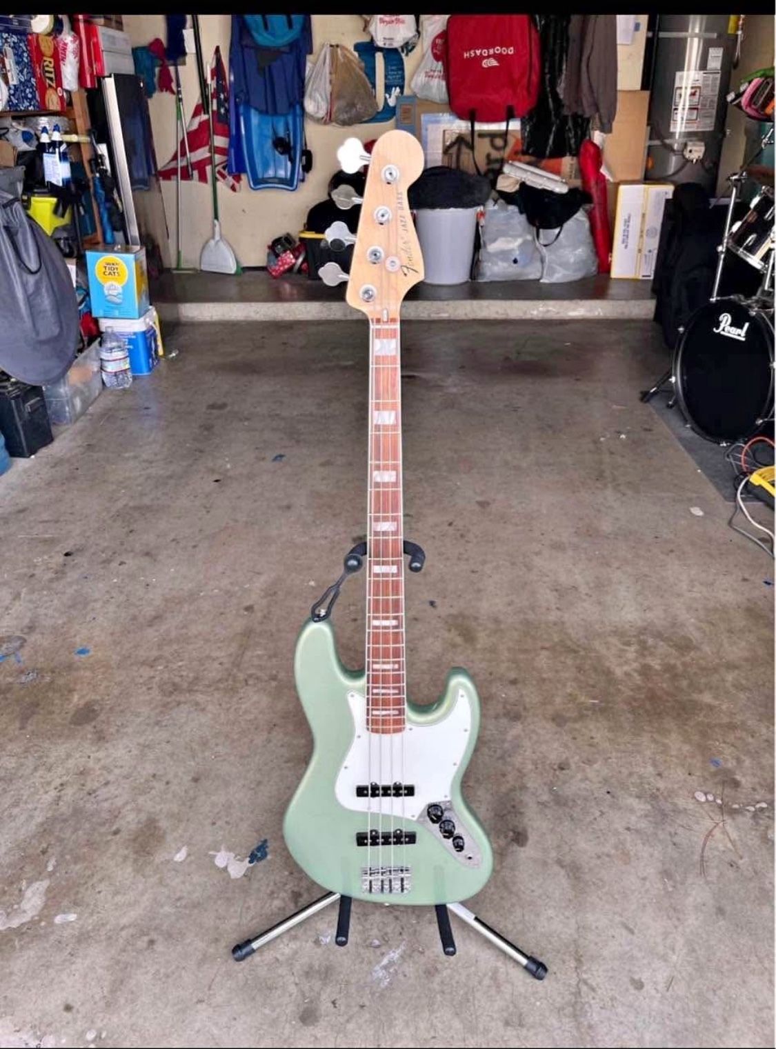 Fender 70’s Jazz Bass MIM