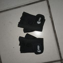 Series 8 Fitness Glove's 