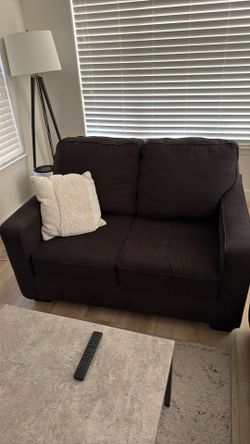 3 + 2 sofa 🛋️