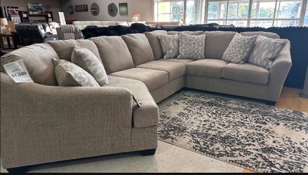 Bragon Bay Sectional Couch W Cuddler Only $39 down payment 👉 Please ask Jon Green for a discount when you arrive!