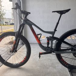 Giant MTB Carbon Fiber 2018