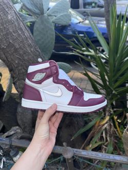 Air Jordan 1 Bordeaux Size 9