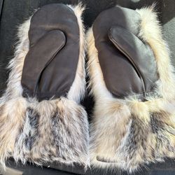 badger mittens