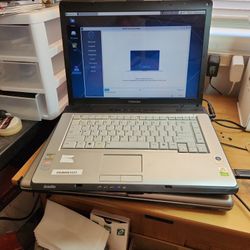 Toshiba A215 S7422 DYNA BOOK