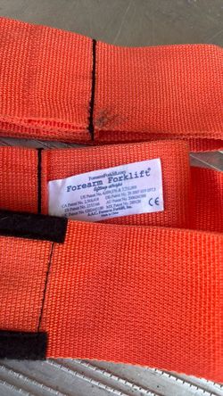 Forearm lifting straps