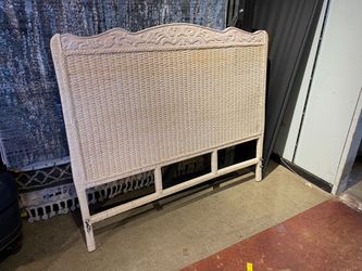 PIER 1 Jamaica Collection Full Size Wicker Headboard