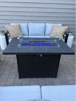 Black Fire Pit Table- Propane Tank Included