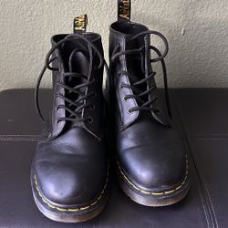 Doc Martens 101 Lug Sole Boots Mens Size 10 US
