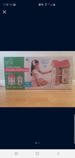 Teamson Garden Cottage Portable Dollhouse
