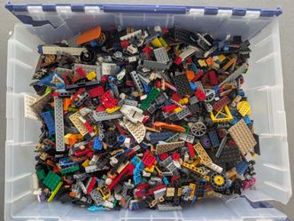 33lbs of Legos