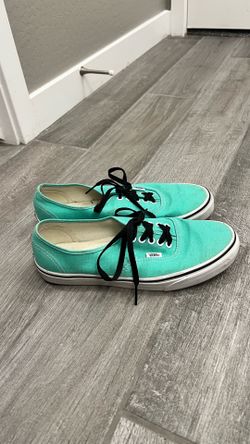 men vans mint color 8/10 condition $15 size 9.5