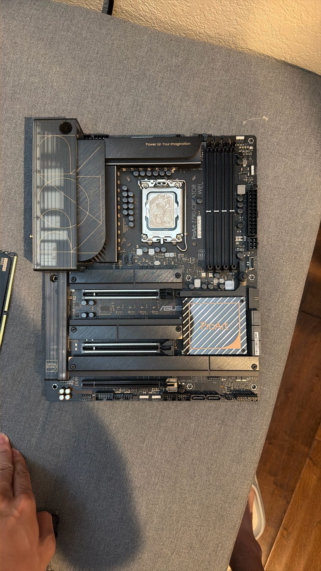 Proart Z670 + 13th gen i7. 13700k CPU