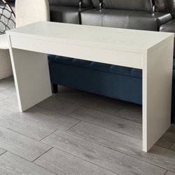 New White Desk/console Table 