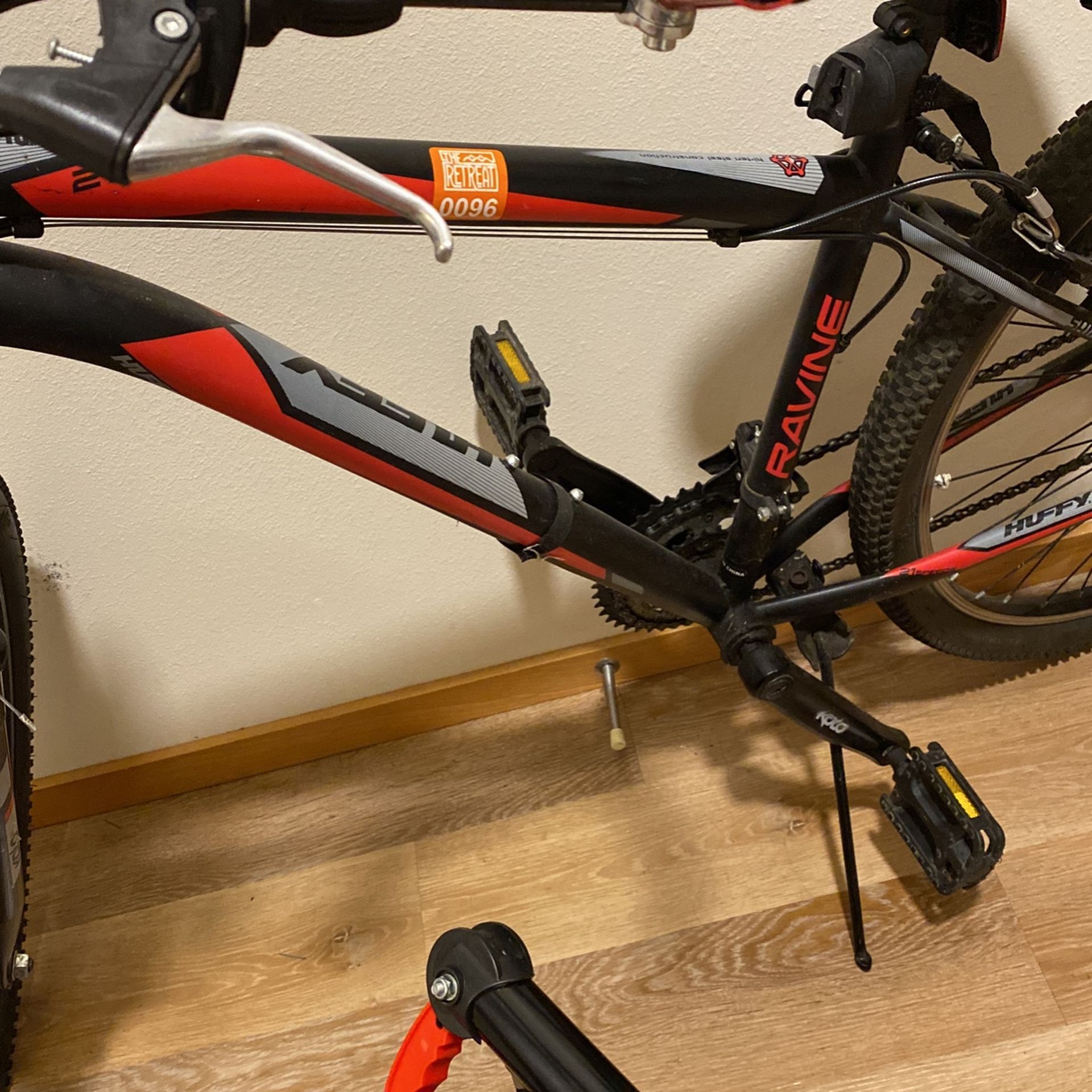 Huffy ravine mountain bike hotsell