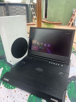 Xbox series S with G-Story portable monitor