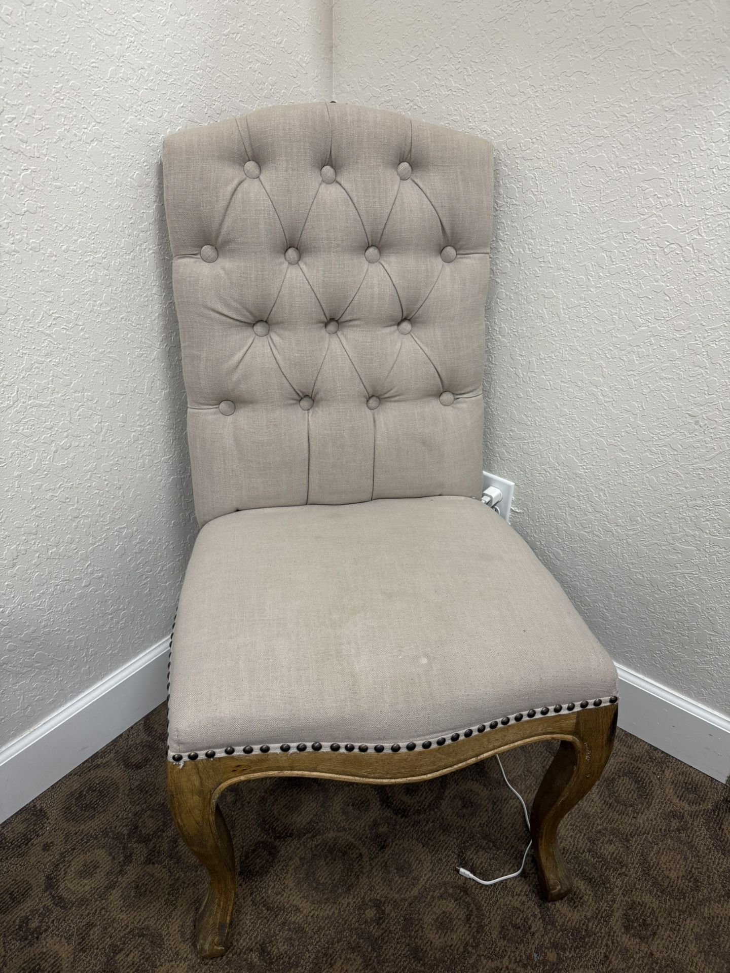 Accent Chair 