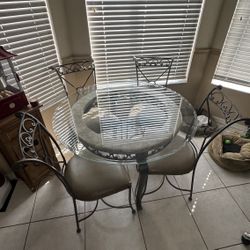 Round Glass Breakfast Table 