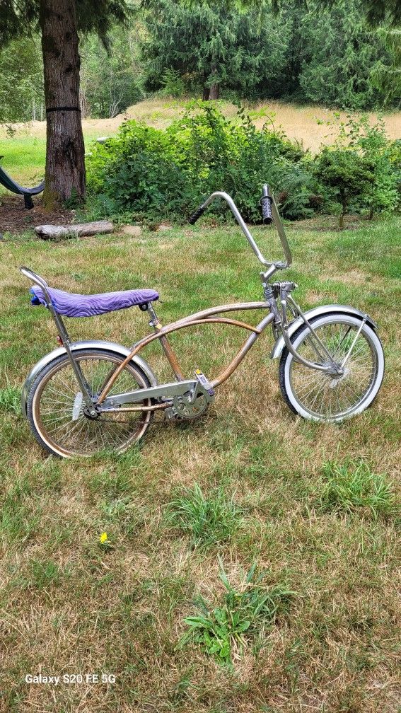 2004 BRATZ Banana Seat Bike - www.disolcolor.com