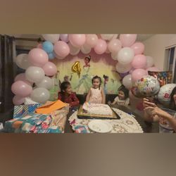 Balloon Arch Back Drop Set Up