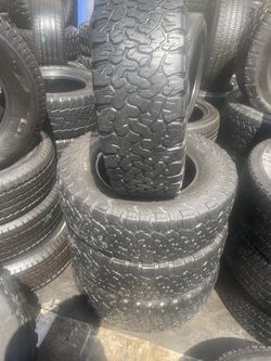 SET LT 275/70/18 BF GOODRICH SEMI NEW 75% TREAD LIFE $260 PRICE INCLUDES PROFESSIONAL INSTALLATION AND TAX