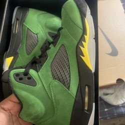 4 Pairs Of Jordan’s