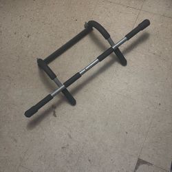 Pull Up Bar