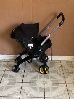 DOONA INFANT CAR SEAT AND STROLLER!!!!