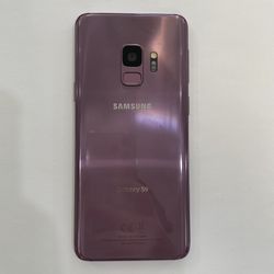 Samsung galaxy s9 unlocked , sold with store warranty 