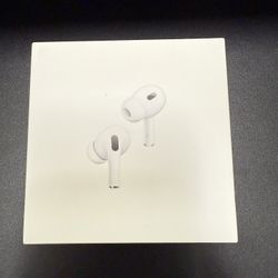 Apple AirPods 2nd Generation With MagSafe Wireless Charging Case Used