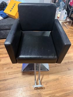 Styling Chair