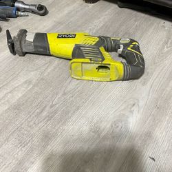 Ruining Saw W/out battery