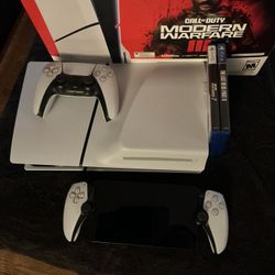 PlayStation 5 With PlayStation Portal Bundle