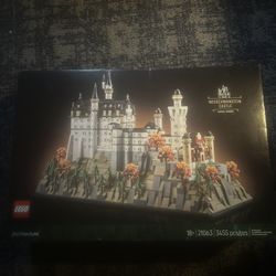 Neuschwanstein castle Lego set 