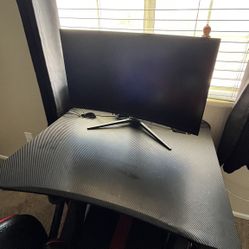 Selling Pc Monitor And Carbon Fiber Gaming Table