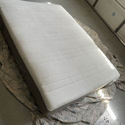 Full Size Mattress and 2 Chairs 