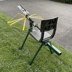 Clay Pigeon Thrower