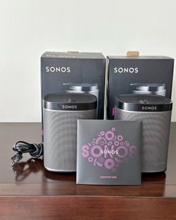 Set of Sonos Play:1 in Perfect Condition