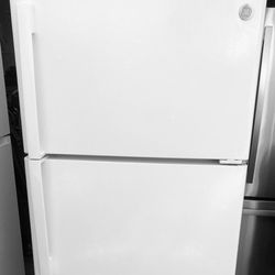 GE Refrigerator 