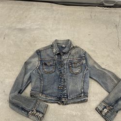 Girls Jean Jacket New Size lg But Looks Medium 